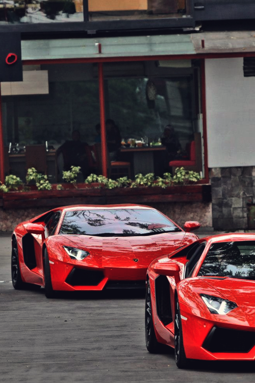 aventador x 2