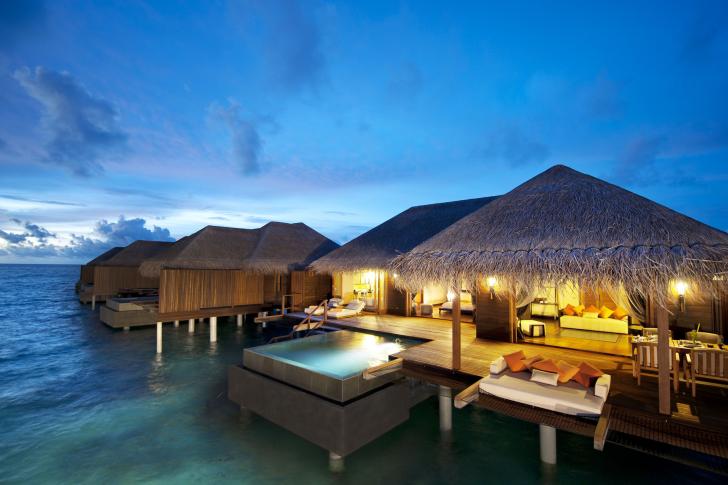 MALDIVES HOTEL