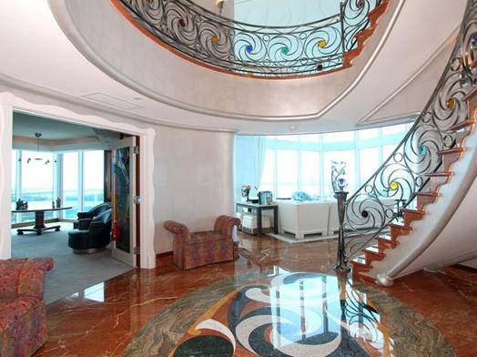 penthouse at pointe drive