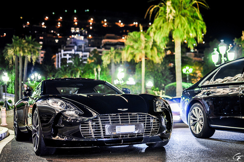 aston martin one-77